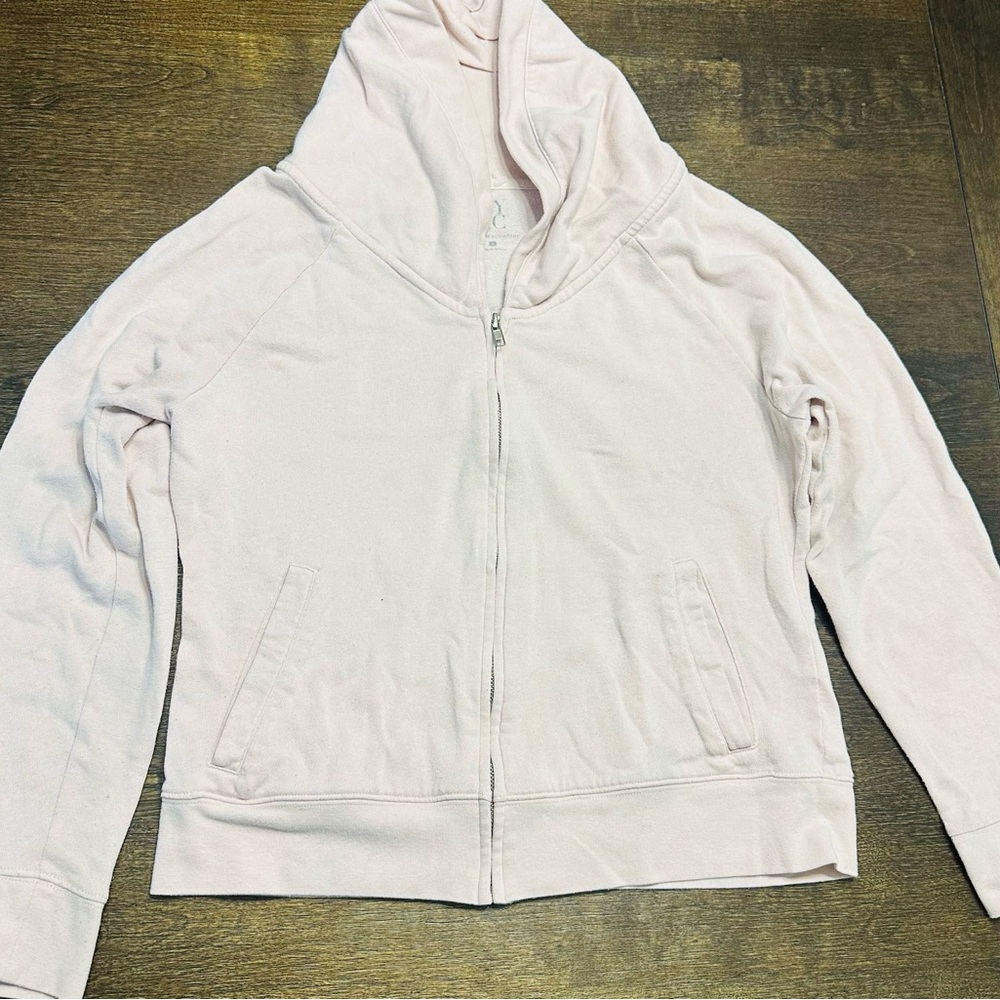 Cropped light jacket. Brand Nee York and Company. Size Medium. Color light pink.